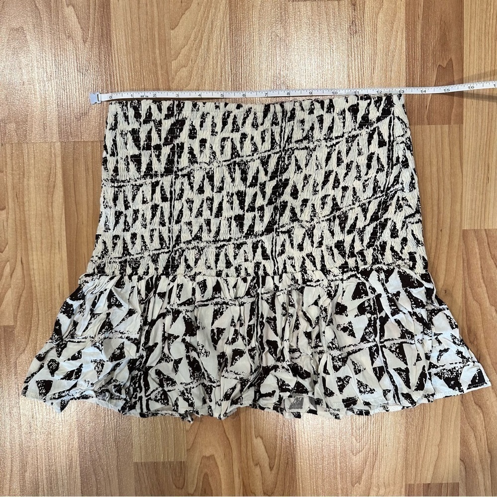 Re:named Patterned Ruched Tube Top - Picture 11 of 11